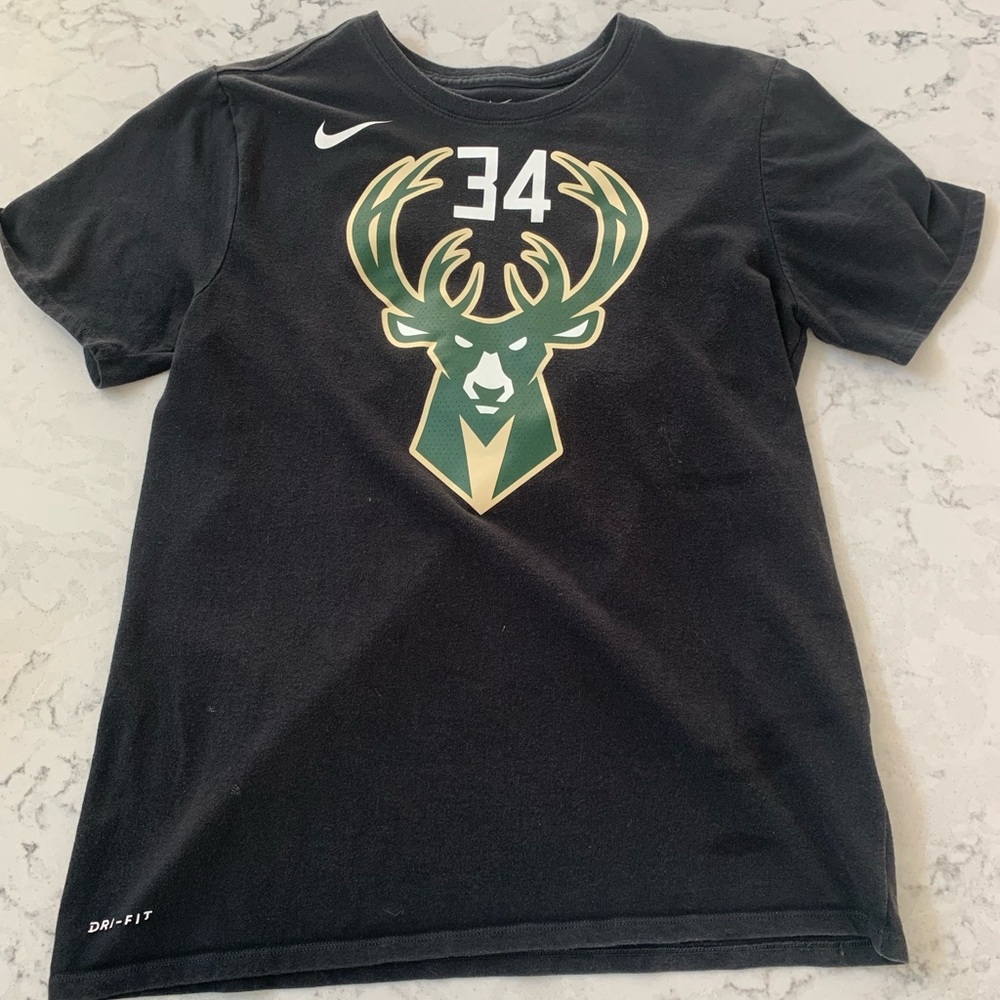 Milwaukee Bucks #34 Giannis Antetokounmpo Large Tee